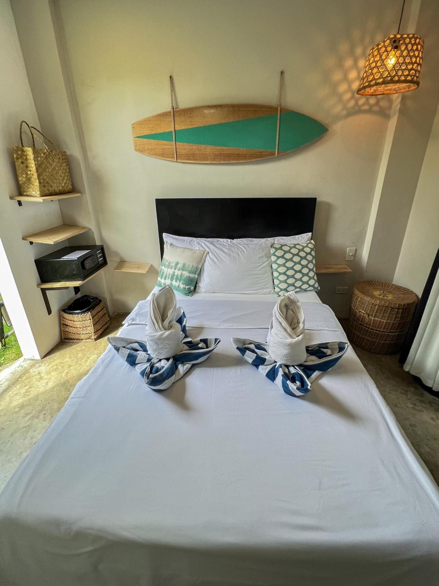 Siargao Bed And Brewery Hotell General Luna  Exteriör bild